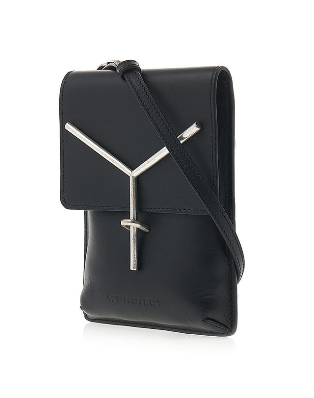 와이 프로젝트 [Y프로젝트] 남성 Y로고 미니 크로스백 WBAG15S23S27 BLACK SILVER (스크래치) 착용컷