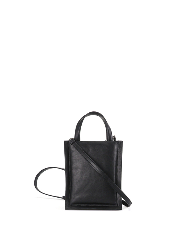 살바토레 페라가모 페레가모 비바 미니 16 블랙 212988 758965 착용컷