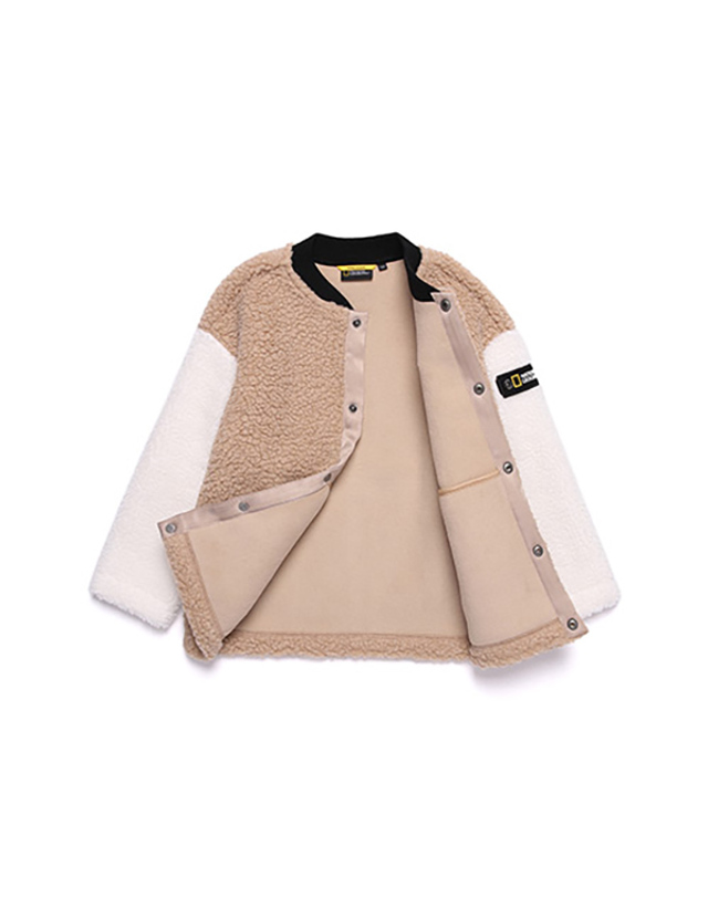 내셔널지오그래픽 키즈 내셔널지오그래픽키즈 N204KFT020 소매배색 FLEECE 뽀글이 F-ZIP BEIGE 착용컷