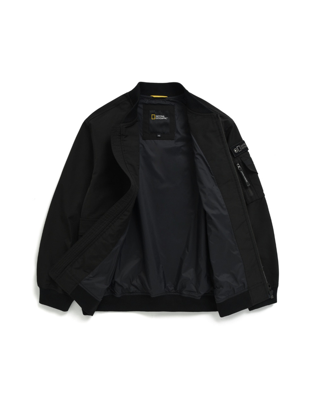내셔널지오그래픽키즈 내셔널지오그래픽 키즈 K233UJP820 어드벤처 항공 점퍼 CARBONBLACK 착용컷