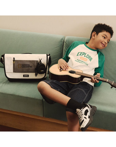 [최대 20% 쿠폰 혜택] K255KCR540 코닉 메신저백 IVORY