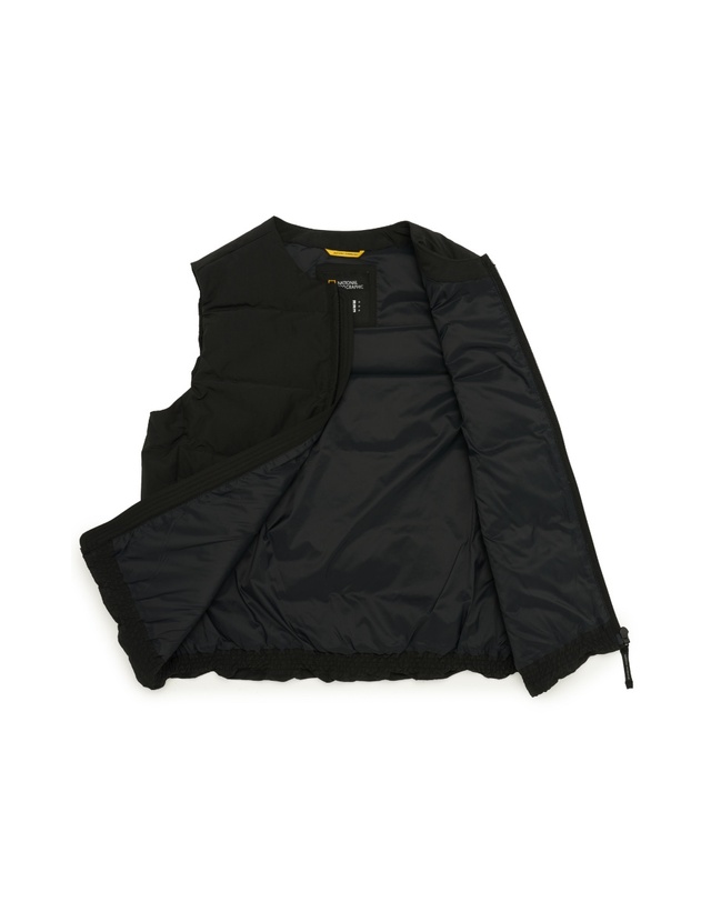 내셔널지오그래픽 키즈 내셔널지오그래픽키즈 K244UDV920 헤론 경량 구스 다운 베스트 CARBONBLACK 착용컷