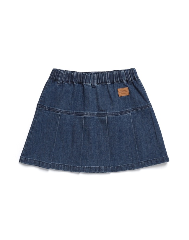 내셔널지오그래픽키즈 내셔널지오그래픽 키즈 K241GSK020 여아 데님 플리츠스커트 DBLUE 착용컷