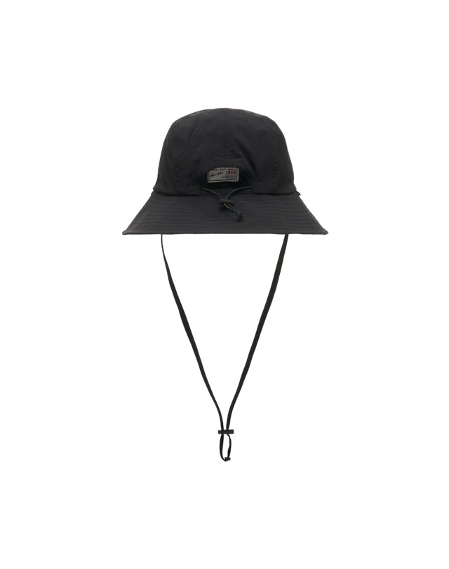 내셔널지오그래픽 키즈 내셔널지오그래픽키즈 K255KHA570 리버서블햇 3종택 1 착용컷