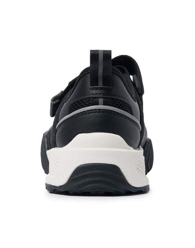 내셔널지오그래픽 키즈 내셔널지오그래픽키즈 K252KSD324 뉴 라보카 MJ V2 BLACK 착용컷