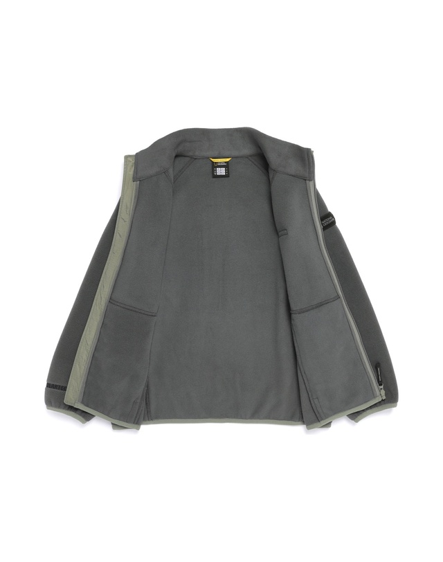 내셔널지오그래픽 키즈 내셔널지오그래픽키즈 K254UFJ810 [POLARTEC] 스탠드넥 플리스 자켓 KHAKI 착용컷