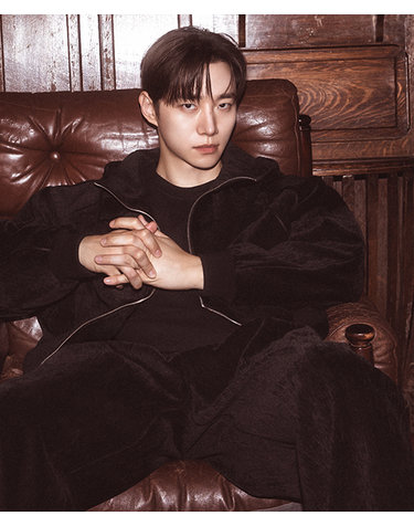 [리버클래시][26FW][이준호 PICK] LMW41861 블랙 셔닐 후드 집업