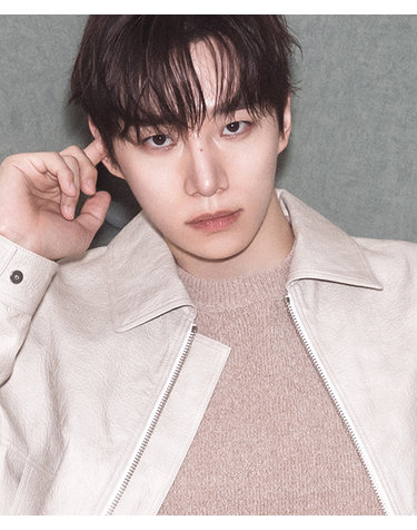 [리버클래시][26FW][이준호 PICK] LMW51886 베이지 레이어드 라운드넥 니트