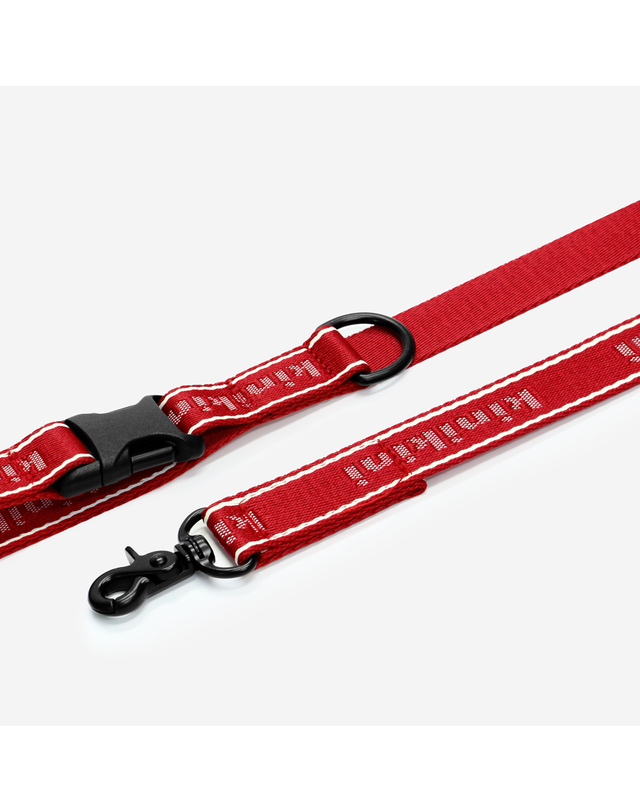 키니키니 ORIGINAL KINI LOGO LEASH-RED(리드줄) 착용컷
