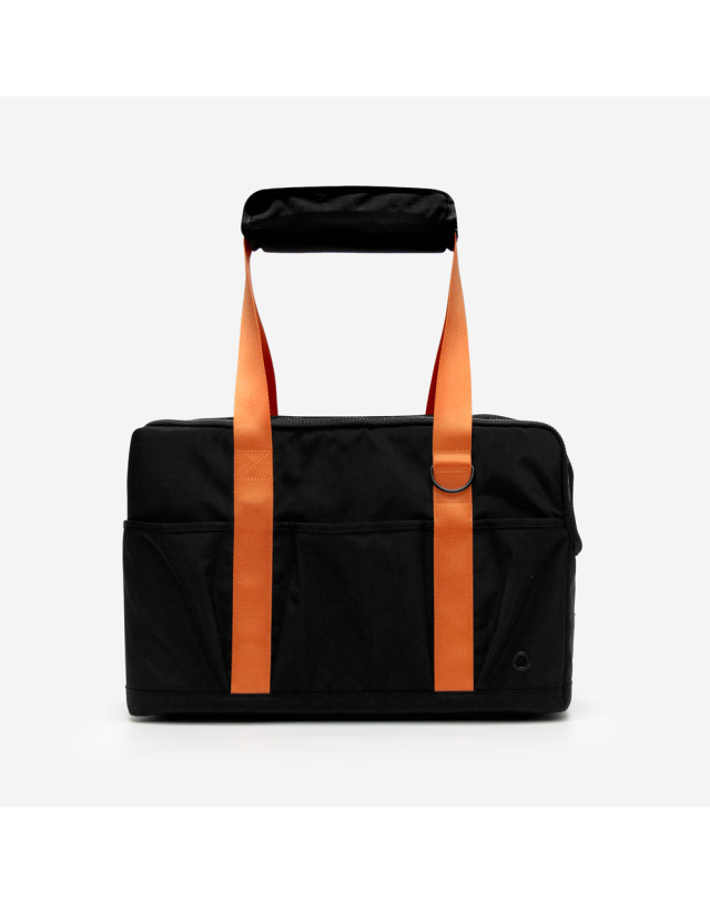키니키니 SIGNATURE CARRIER BAG-BLACK(캐리어백) 착용컷