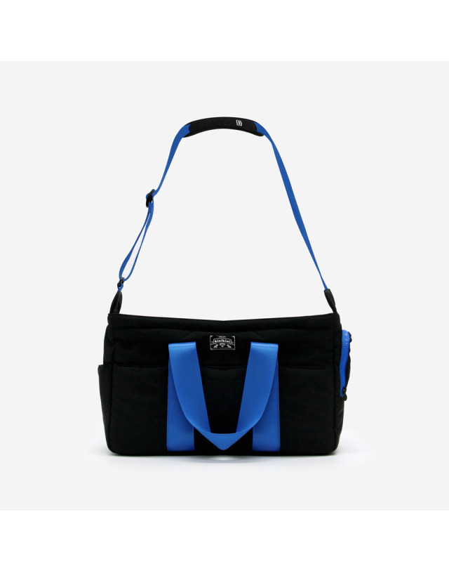 키니키니 SIGNATURE SLING BAG-BLACK(슬링백) 착용컷