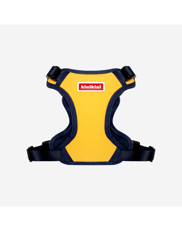 키니키니 SIGNATURE LOGO MESH HARNESS-YELLOW(메쉬하네스) 착용컷