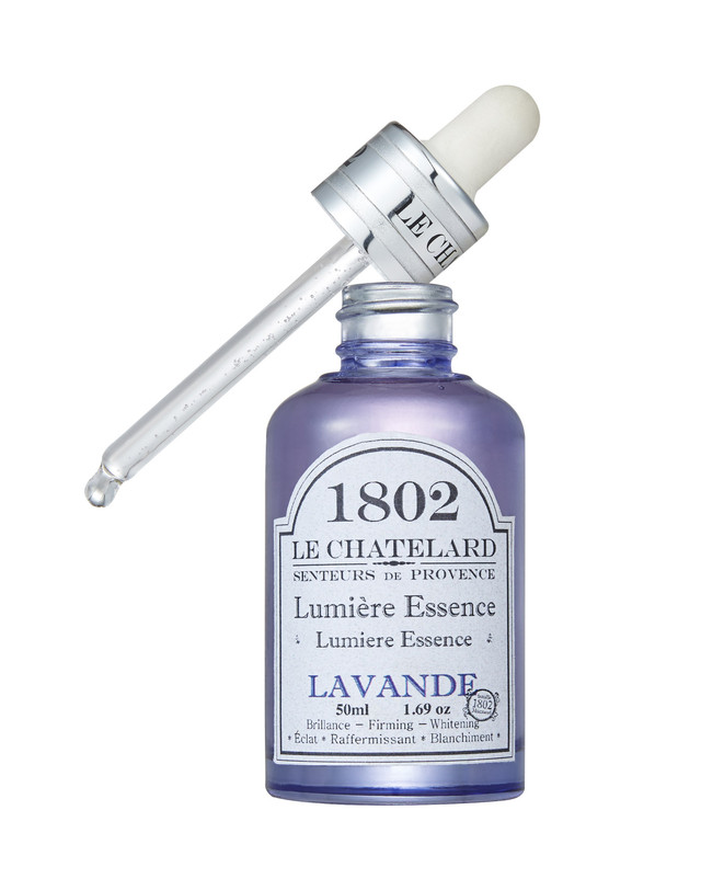 르샤트라1802 [미백/주름개선] 루미에 에센스 50ml 블루 착용컷