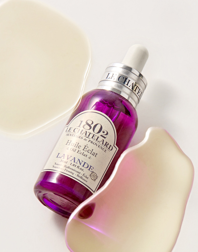 르샤트라1802 마법의 한방울 페이스오일 오일에클랏 30ml 착용컷