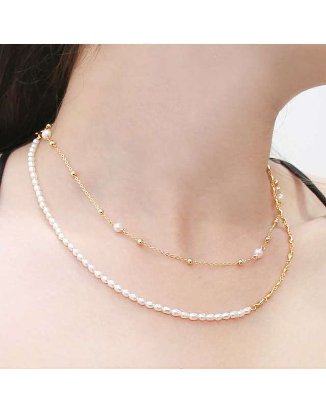 디파르베 925 silver + 18k gold 화이트 천연진주 스몰 심볼체인 목걸이 착용컷