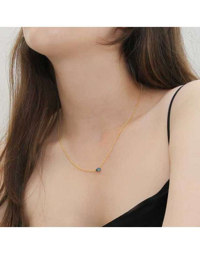 디파르베 925 silver + 18k gold 천연 런던토파즈 스톤 페어 브릴리언트컷 목걸이 착용컷