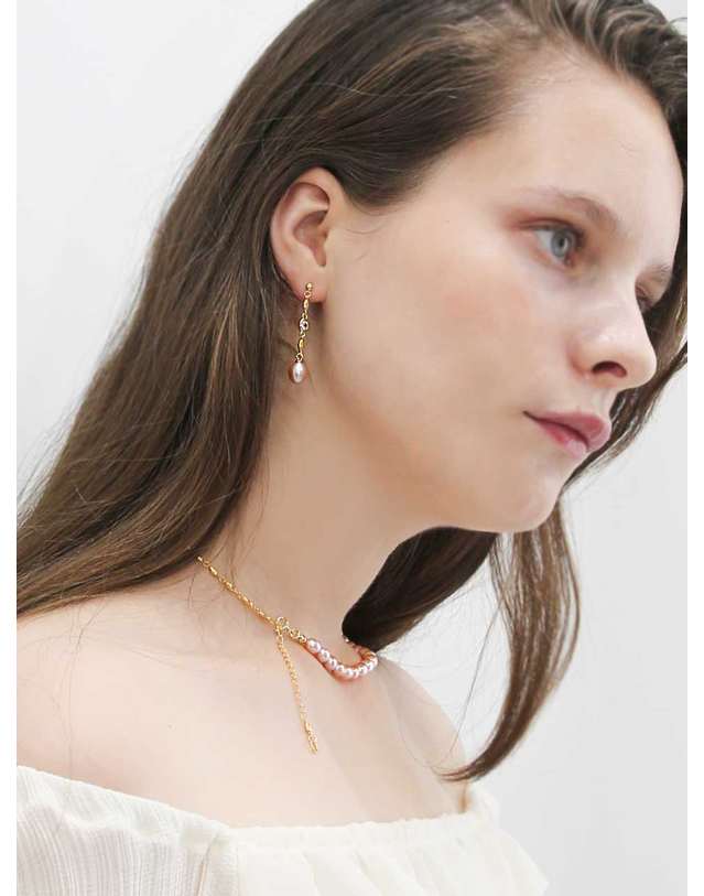 디파르베 925 silver + 18k gold 선셋 바이올렛 천연진주 심볼체인 목걸이 착용컷