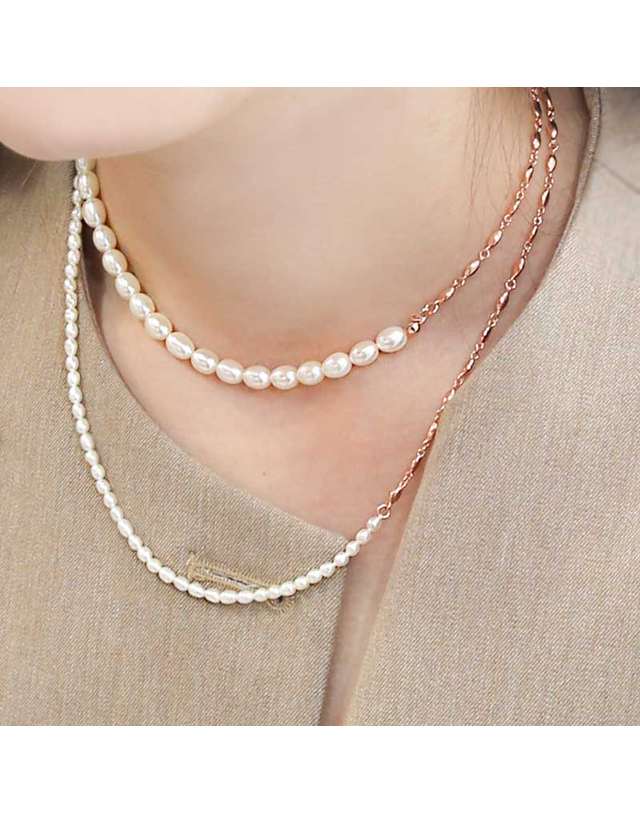 디파르베 925 silver + rose gold 화이트 천연진주 스몰 심볼체인 목걸이 착용컷