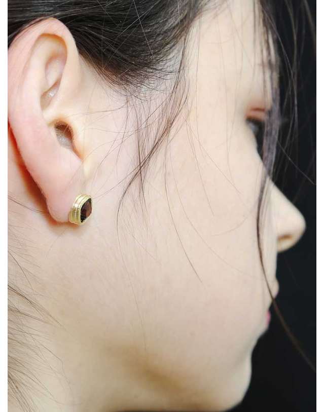 디파르베 925 silver + 18k gold 천연 스모키쿼츠 새틴 라인 귀걸이 착용컷