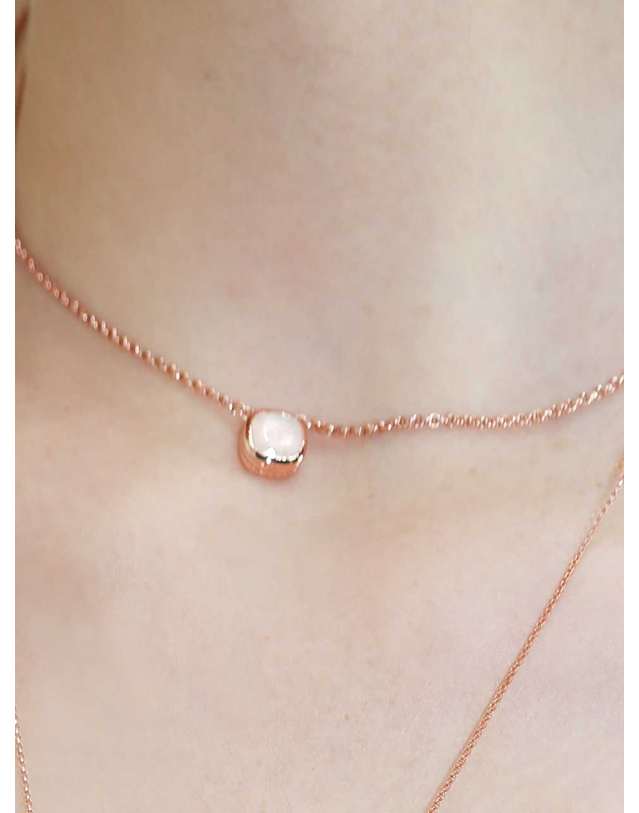 디파르베 925 silver + rose gold 천연 문스톤 라인 목걸이 착용컷