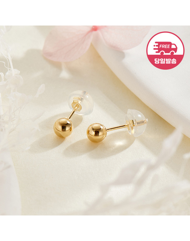 비앤비골드 [비앤비골드] 당일발송 14K 심플 베이직 볼 귀걸이 4mm 한쌍 JAE40405 착용컷