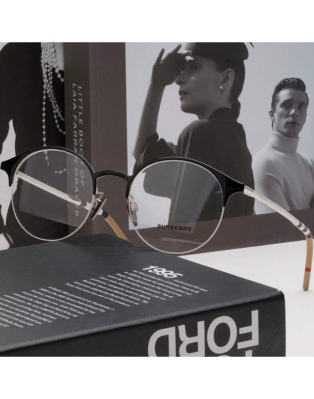 버버리 버버리 안경테 BE1328 1276 명품 라운드 반무테 블랙 메탈테 착용컷