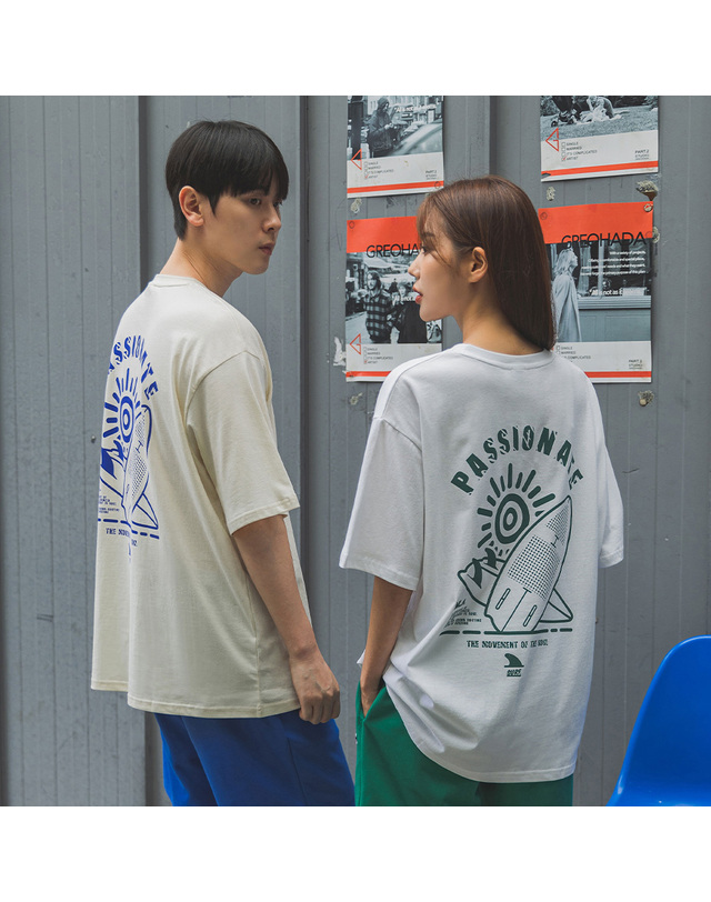 앨빈클로 앨빈클로 PASSIONATE SURF 오버핏 반팔티 AST4986 (3 COLOR) 착용컷