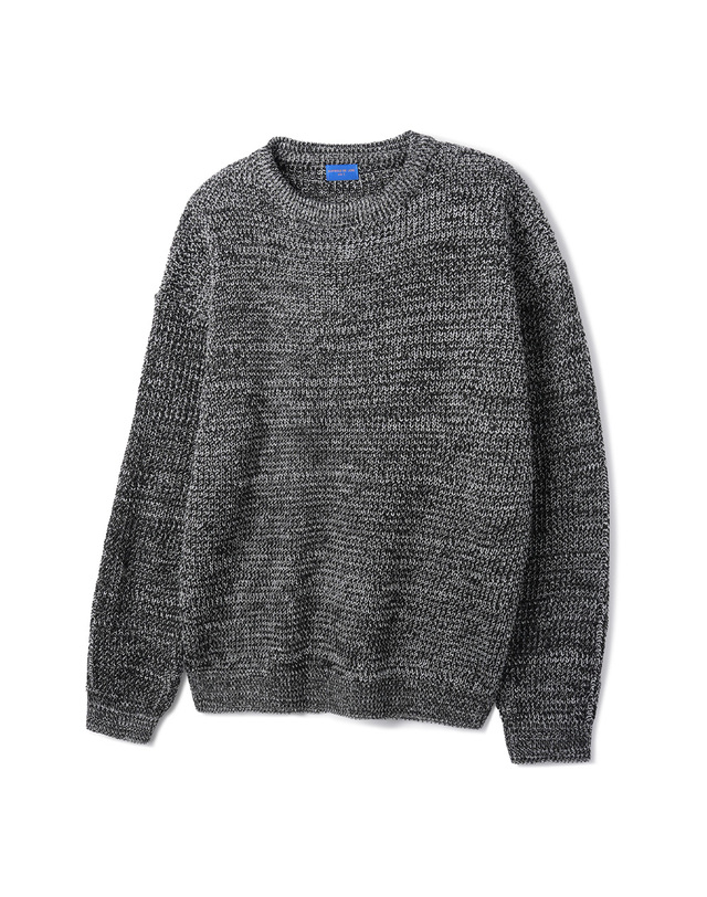 앨빈클로 [DE LUXE] 앨빈클로 믹스 라운드 니트 DLX1502 (2 COLOR) 착용컷