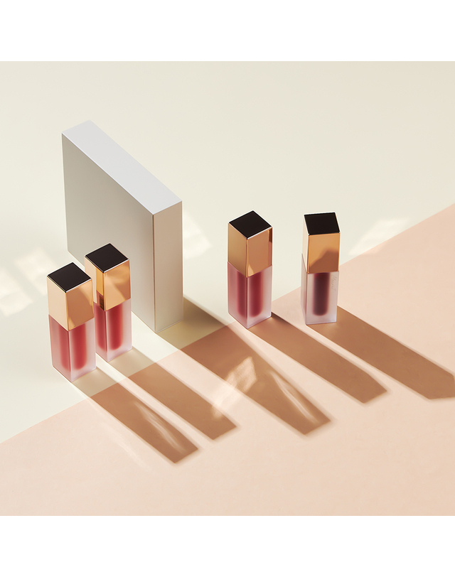 미크릿 [비건인증] 1+1 각질케어 매트 비건틴트 (20 color/ 4.5g) 레드 착용컷