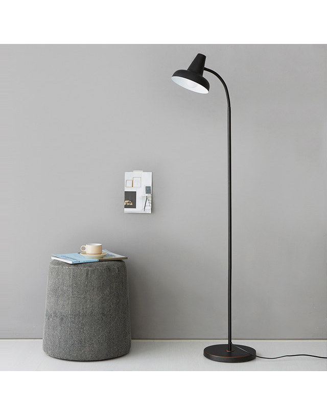 인터데코 플로어 거실스탠드 침실스탠드 무드등 (LED전구 포함) MK14864 착용컷