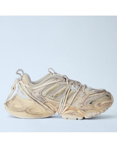 [해외직구] 26 FW 아디다스 XLG Runner Deluxe 2 디스트레스트 스니커즈 KZ7205