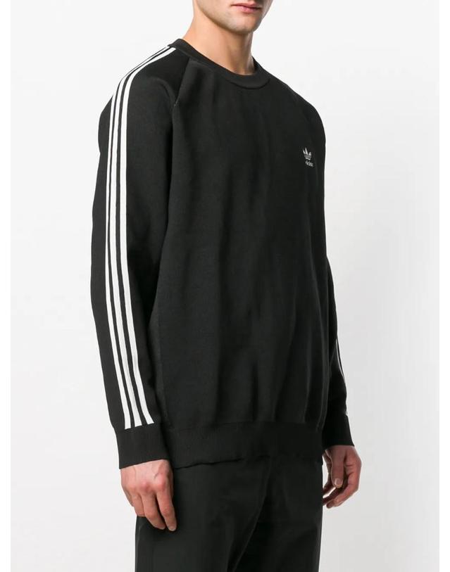아디다스 [해외직구] 26 FW 아디다스 아디다스 오리지널 크루 넥 스웨트셔츠 DH5754 TP458400074 착용컷
