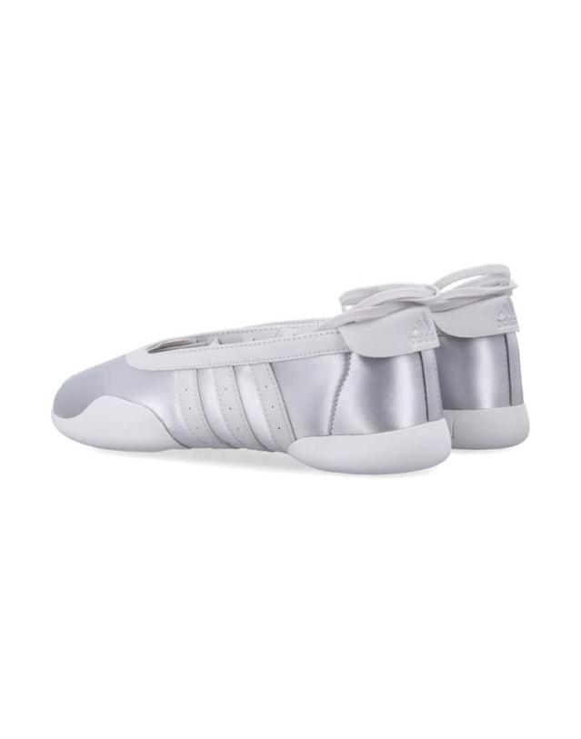 아디다스 [해외직구] 26FW 아디다스 아디다스 Taekwondo Mei Ballet 워먼 슈즈 silver 26AKJ8370SILVMT TP582138936 착용컷