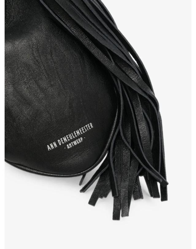 앤 드뮐미스터 앤드뭘미스터 [해외직구] 26 FW Ann Demeulemeester 케넌 프린지 트리밍 레더 버킷 백 B0014598LT213 TP459250631 착용컷