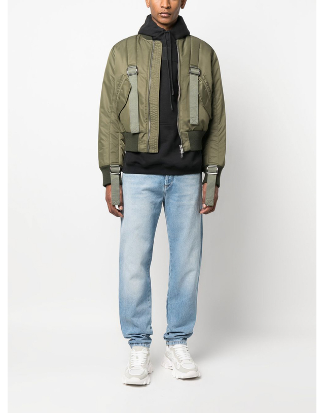 발망 [해외직구] 23FW 발망 로우 rise 진 by 발망 they feature a 슬림 핏 앤 a minimal yet timeless 디자인 AH1MM000DD096FF TP573084601 착용컷