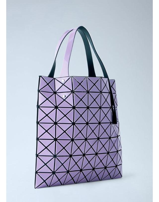 바오바오 [해외직구] 26 FW 바오바오 남성 Prism Gloss Tote Bag BB68AG527 TP878186048 착용컷