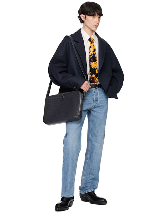 보테가 베네타 [해외직구] 26 FW Bottega Veneta 그레이 슬림 겟어웨이 브리프케이스 242798M167003 착용컷