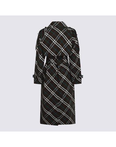 [해외직구] 24FW 버버리 코튼 트렌치 코트 with 체크 프린트  Features a 벨트, button 클로저, 앤 조절형 버클 straps on the 슬리브  8095300C1213 TP572889573