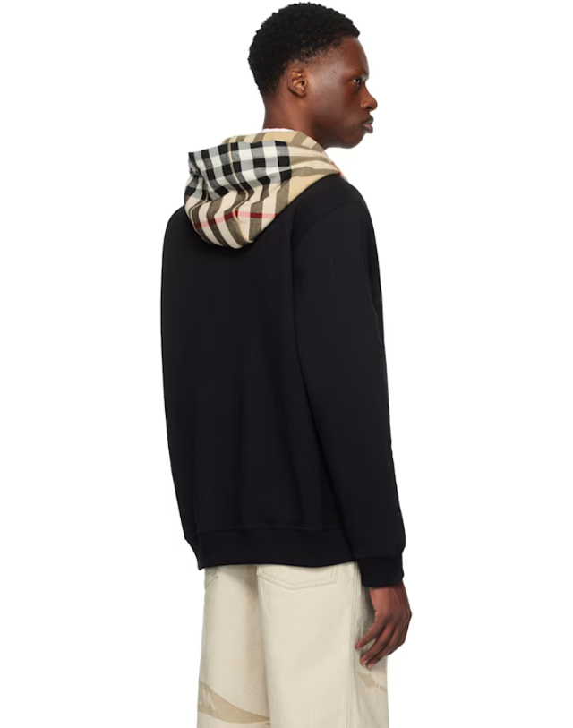 버버리 [해외직구] 26 FW 버버리 블랙 체크 후드 코튼 집업 후드티 252376M202006 착용컷