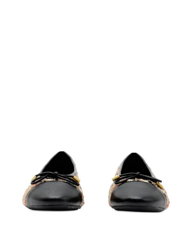버버리 [해외직구] 버버리 Check boucle Highgate ballerinas 12173468139784 TP725657030 착용컷