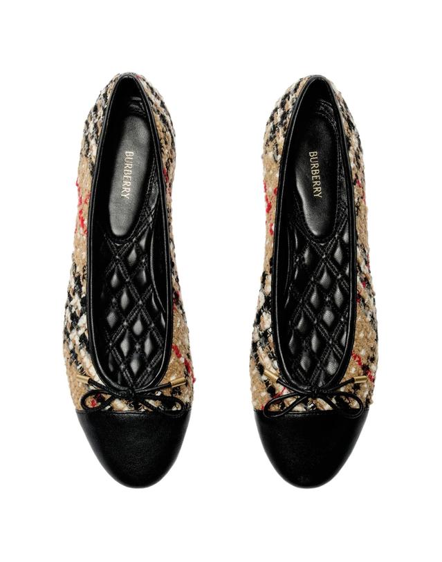 버버리 [해외직구] 버버리 Check boucle Highgate ballerinas 12173468139784 TP725657030 착용컷
