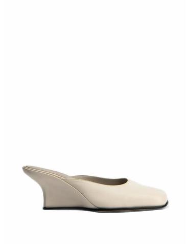 바이파 [해외직구] 26 FW BY FAR Caroo closed toe wedge mules MWFHC071LL001W TP460041419