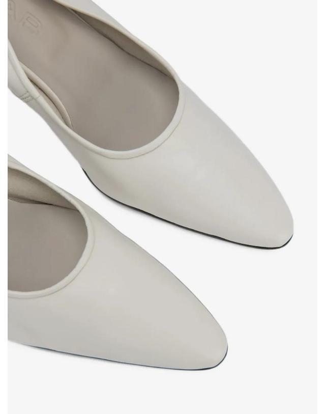 바이파 [해외직구] 26 FW BY FAR Carre 89 leather pumps MWFHC068LL001W TP460045812 착용컷