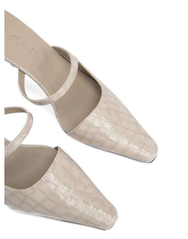 바이파 [해외직구] 26 FW BY FAR Serena crocodile effect mules MWFHC066CL005W TP460041397 착용컷