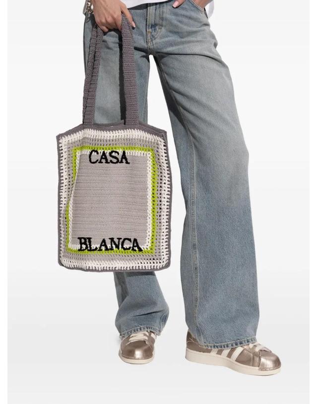 카사블랑카 [해외직구] 26 FW 카사블랑카 로고 크로셰 토트 백 ASP26BAG17601 TP457365639 착용컷
