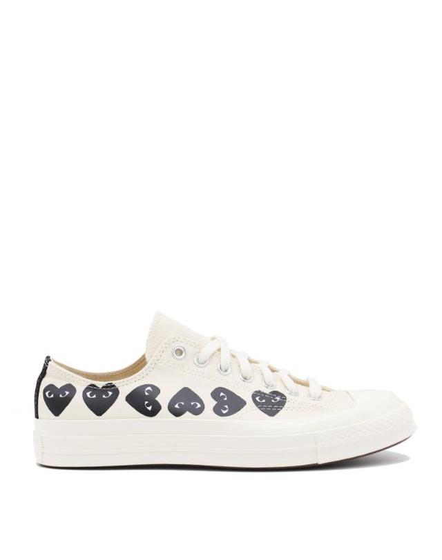 [해외] 24FW 꼼데가르송 스니커즈 bianche con cuori P1K1262 TP580106160 DB9BXX10282