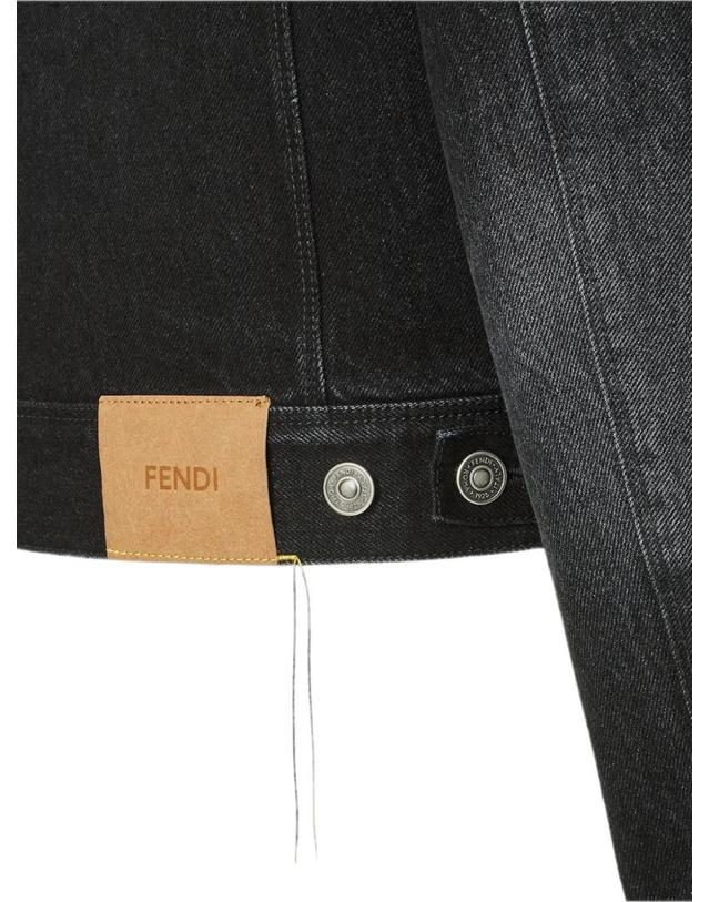 펜디 [해외직구] 26 FW 펜디 페이디드 이펙트 데님 재킷 FLF001B1PH TP459340462 착용컷