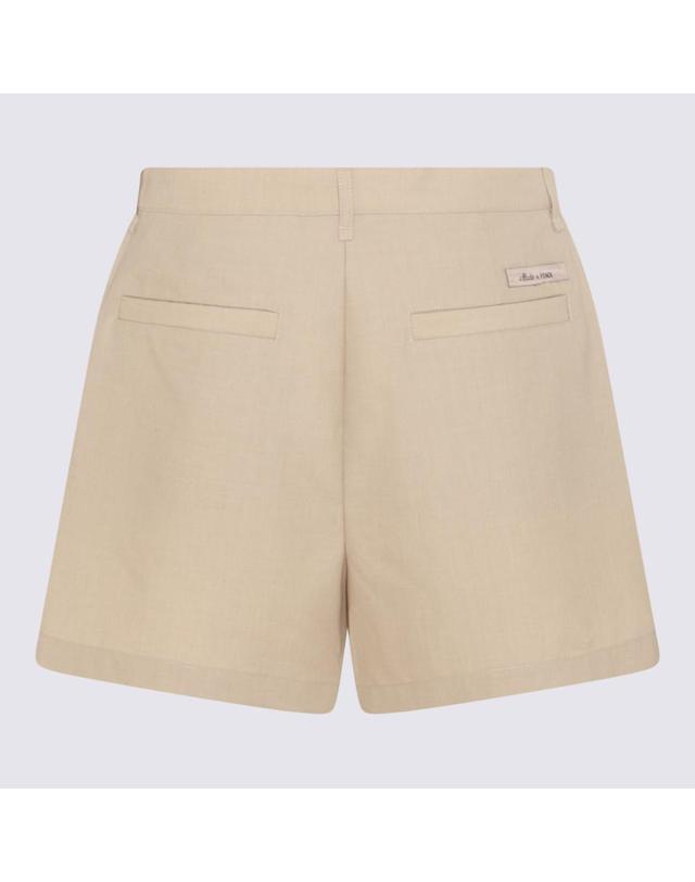 펜디 [해외직구] 26SS Fendi 베이지 테일러드 숏츠 featuring side 앤 back 포켓, with 집 앤 button 클로저 FB0978AR8TF1MTE TP572884614 착용컷