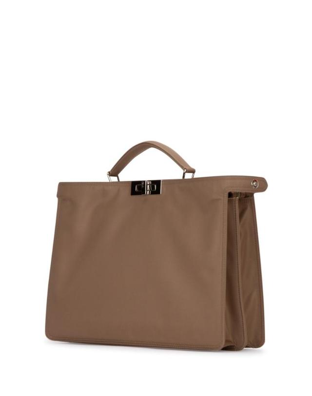 펜디 [해외직구] Fendi 베이지 Peekaboo Iseeu 미디움 백 in 나일론 7VA529AGQIF1GLE TP582127063 착용컷
