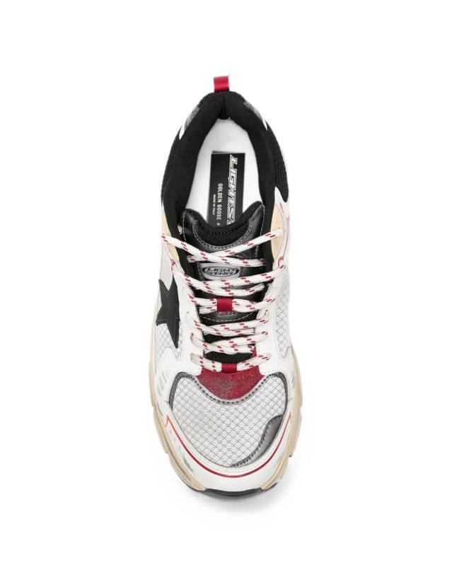 골든구스 [해외직구] 26 FW Golden Goose 라이트스타 스타 패치 스니커즈 GMF00724F008465 TP457438651 착용컷